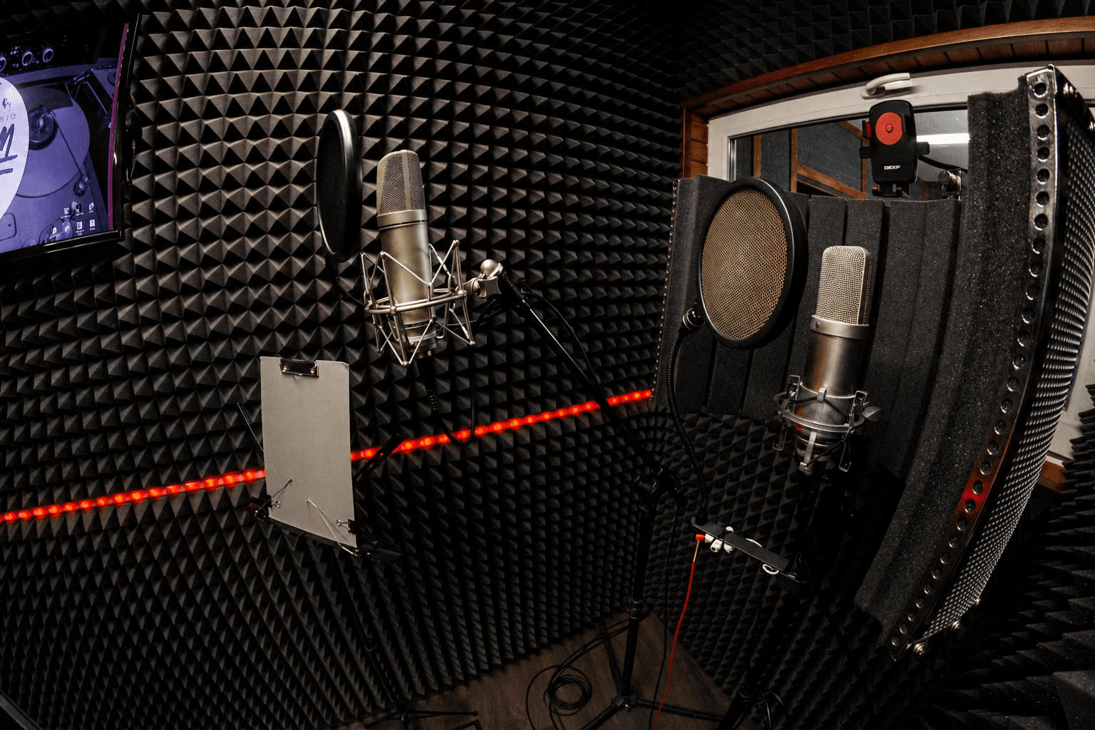 Интерьер студии ZS Records